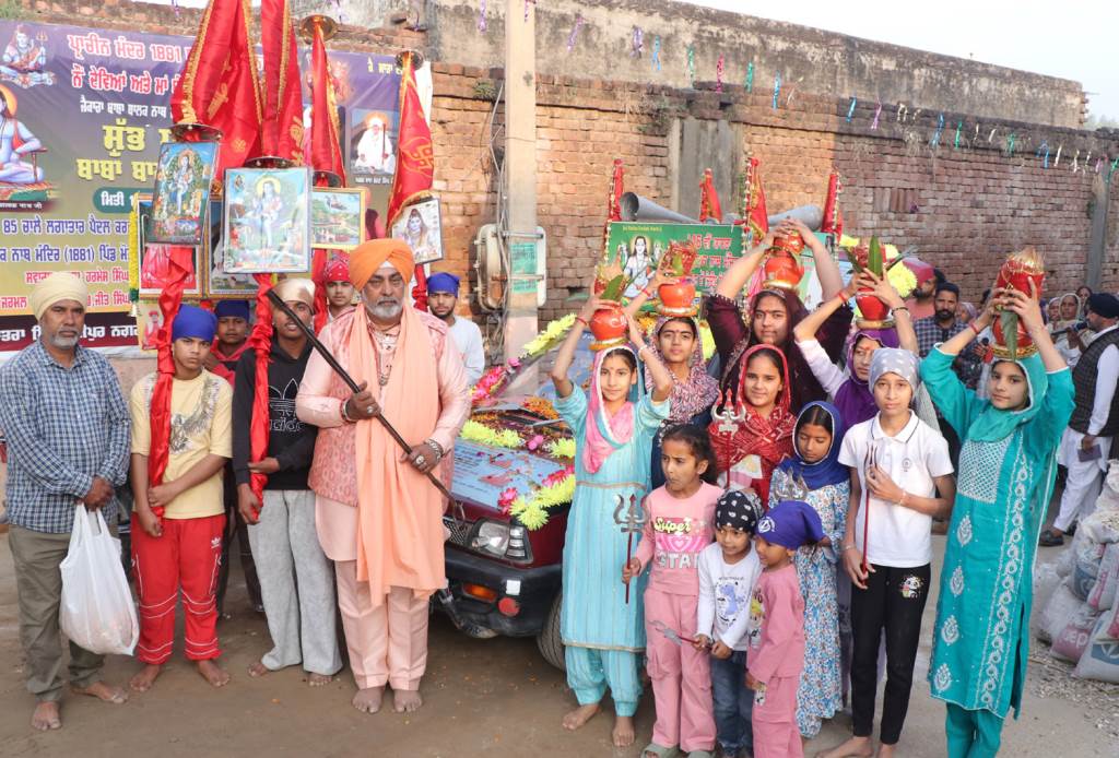ਪਿੰਡ ਮੌਜੀਪੁਰ ਵਿਖੇ ਬਾਬਾ ਬਾਲਕ ਨਾਥ ਦੀ ਯਾਤਰਾ ਨੂੰ ਸਮਰਪਿਤ ਪ੍ਰਭਾਤ ਫੇਰੀ ਕੱਢੀ